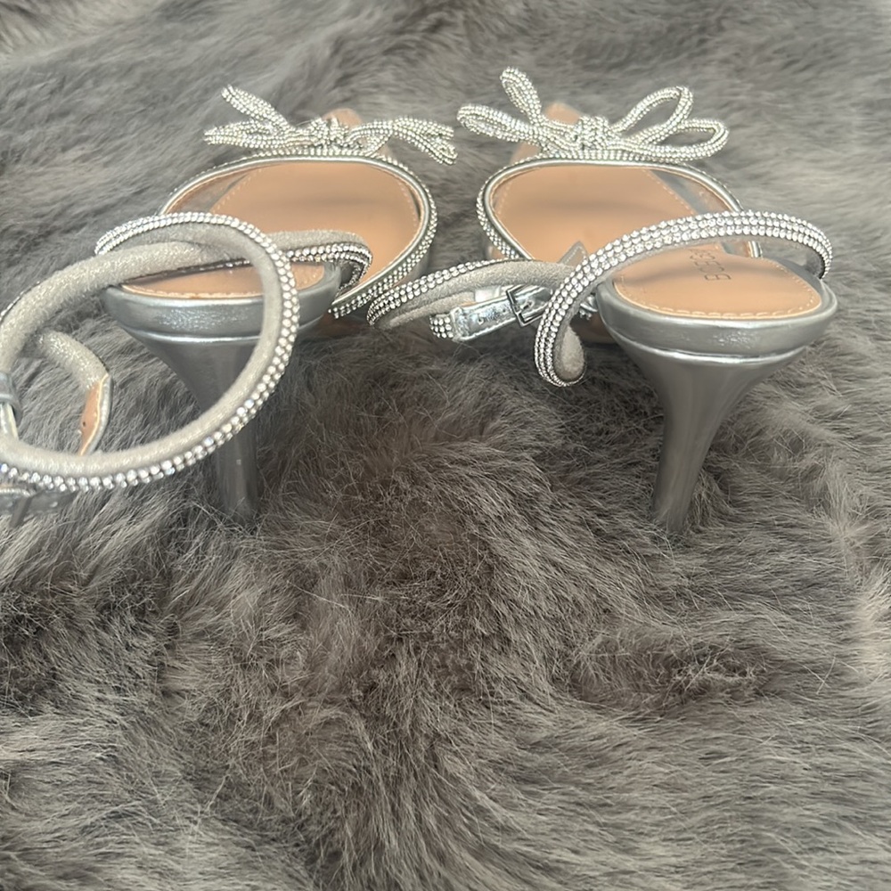 Bcbgeneration Silver Clear Closed Toe Bow Heels - image 5
